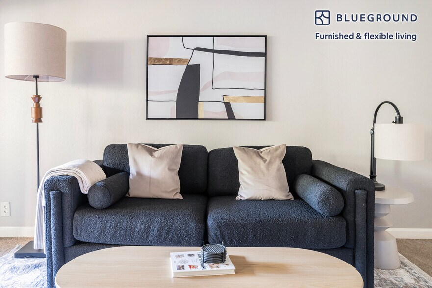 Building Photo - 202 Calvert Dr