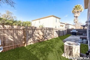 Building Photo - 16115 Branching Oaks