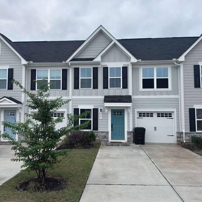 Primary Photo - 245 Scenic Rd