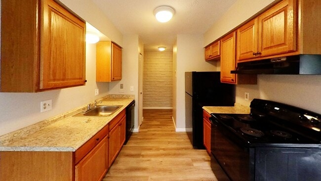 Building Photo - 17 Stenwick Dr
