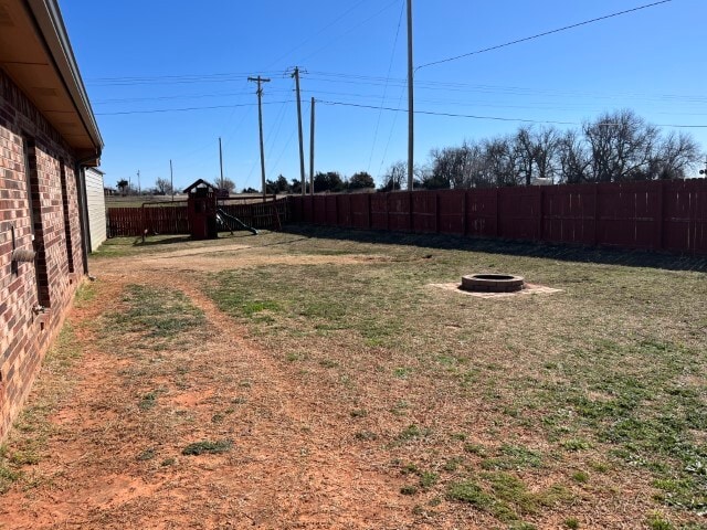 Building Photo - 394 NE Simmons Cir