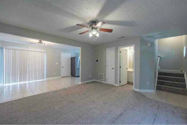 Building Photo - 2564 Hickory Pine Ln