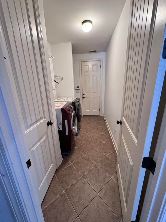 Building Photo - 3237 Brunswick View Cove