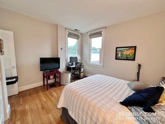 Building Photo - 1725 P St NW