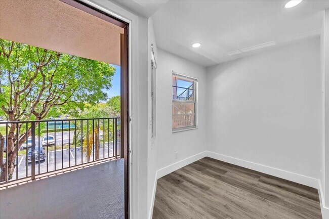Building Photo - 1201 SW 128th Terrace