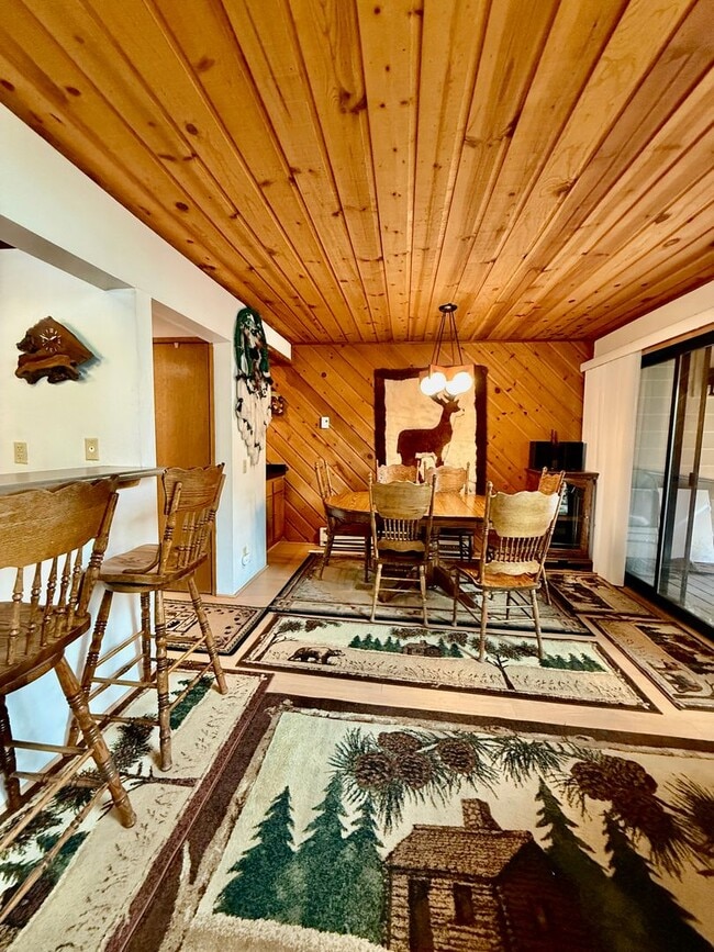 Building Photo - Fully Furnished 2BD/2BA Mountain Townhome | Cozy Pellet Stove | Parking Included