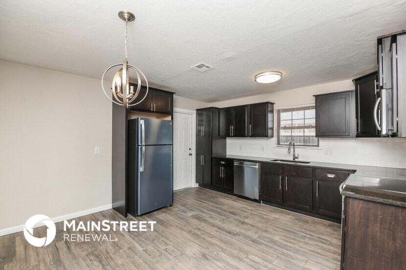 Building Photo - 5713 NW 33rd St