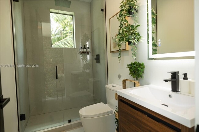 Building Photo - 8850 NE 8th Ct