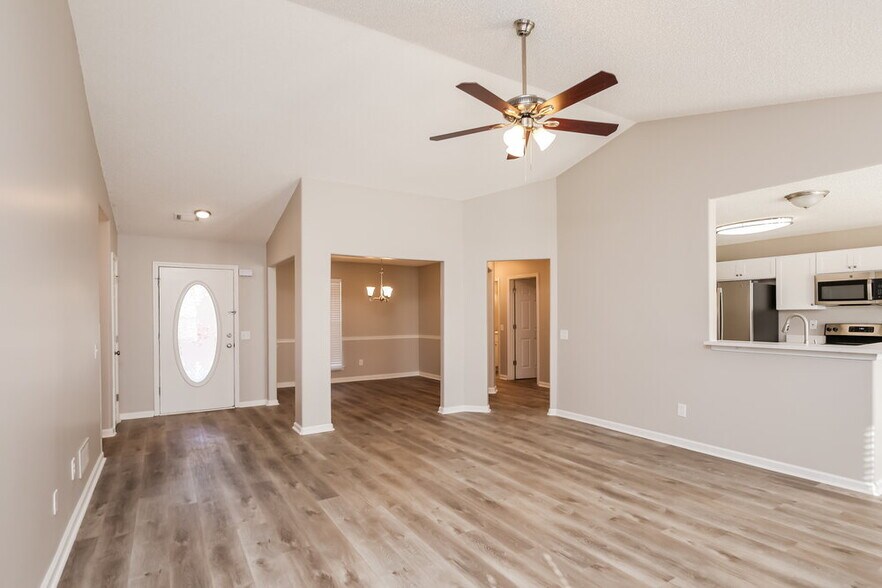 Building Photo - 259 Natchez Cir