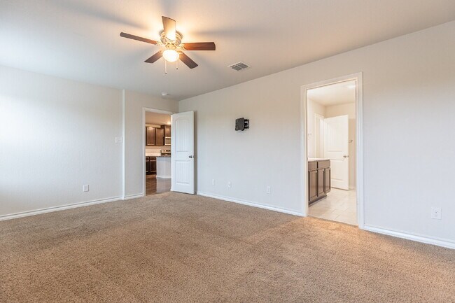 Building Photo - 2918 Lindenwood Run