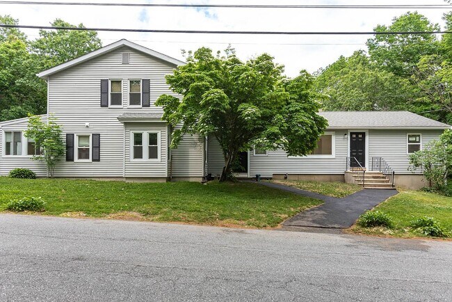 Primary Photo - 15 Stage Rd
