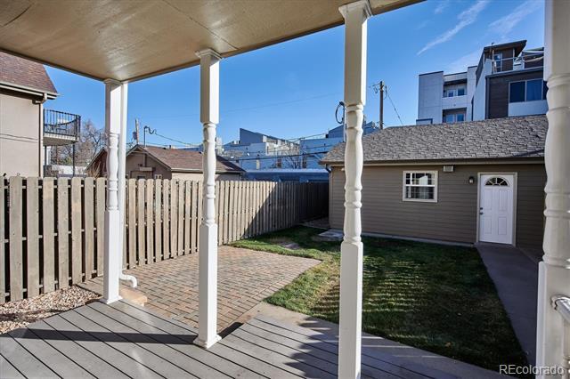 Building Photo - 3220 Vallejo St