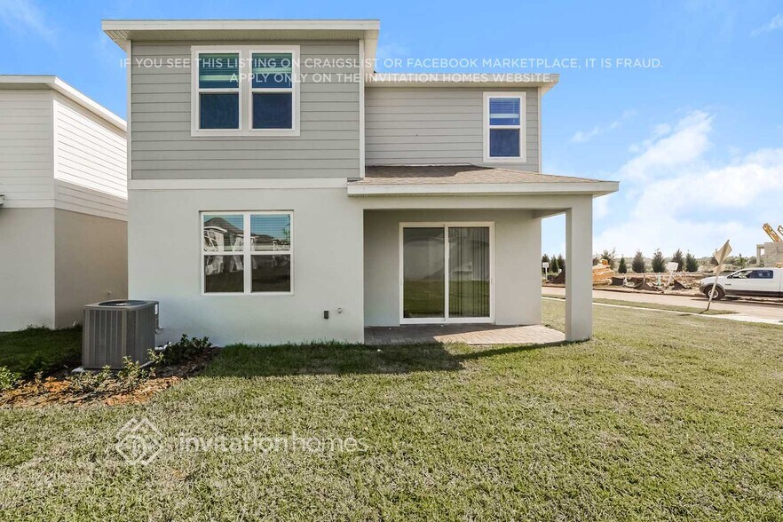 Building Photo - 2150 Calm Night St