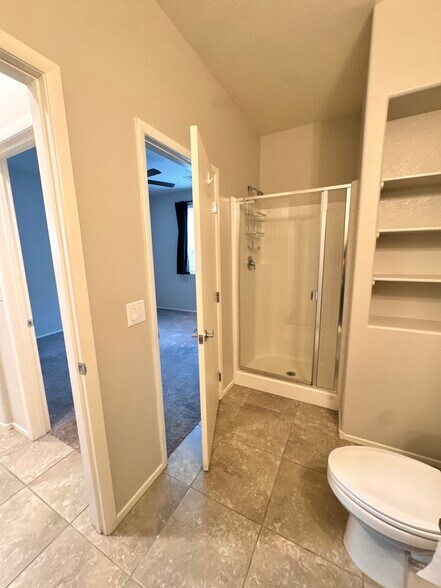 Building Photo - 4018 White Opal St