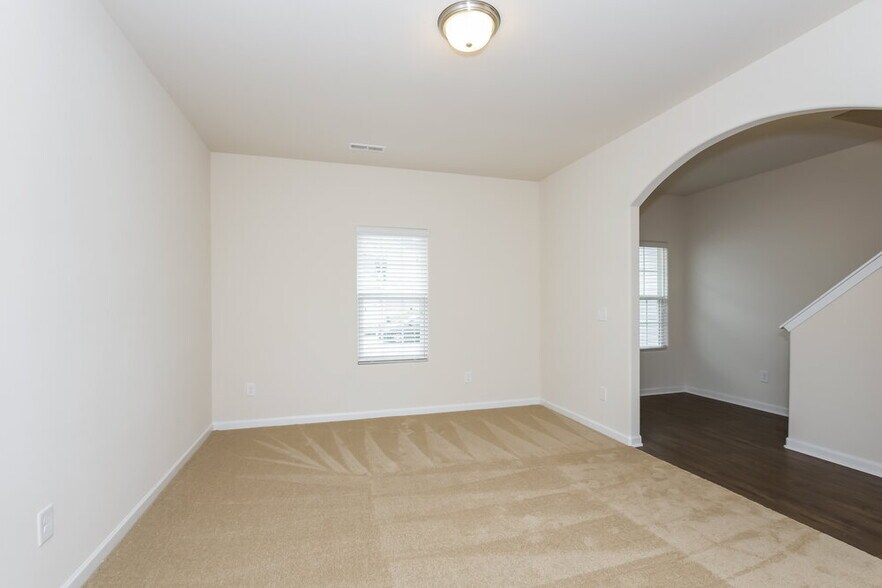 Building Photo - 2012 Boulder Ct