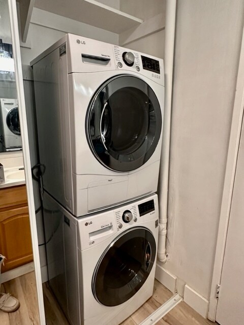 W/D in Unit - 3700 Dean Dr