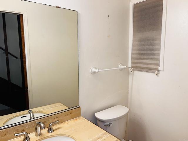 Building Photo - 159 Redwood Ave