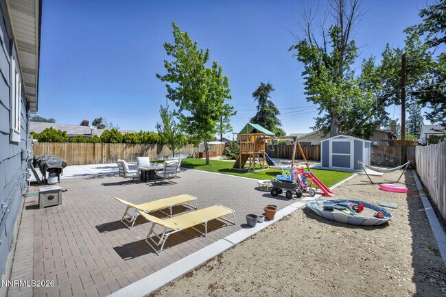 Building Photo - 620 Belgrave Ave