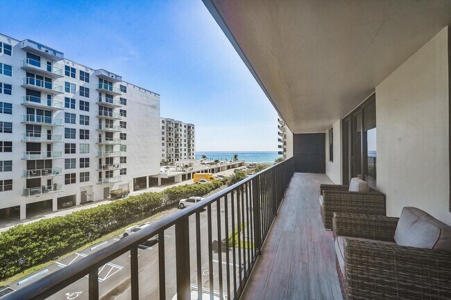 Building Photo - 3460 S Ocean Blvd