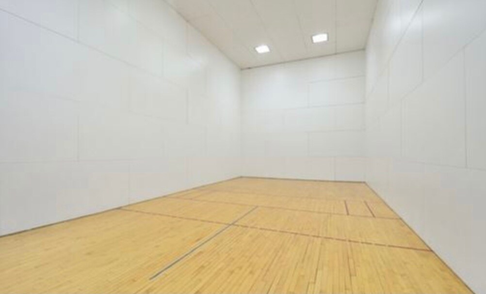 Building Photo - 211 E Ohio St