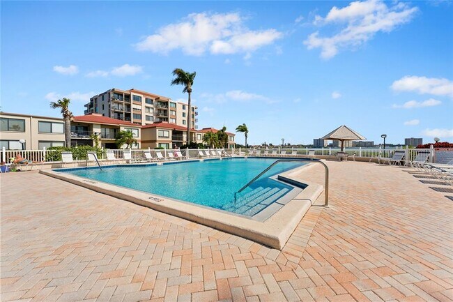Building Photo - 6268 Palma Del Mar Blvd S