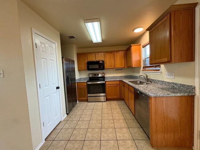 Building Photo - 3-Bedroom House for Rent in Killeen