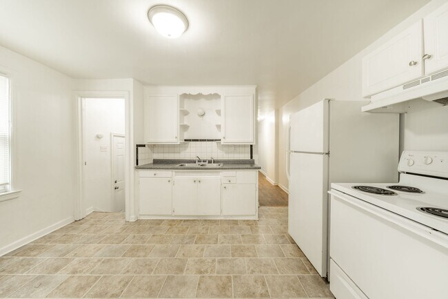 Building Photo - 4326 Crittenden Ave