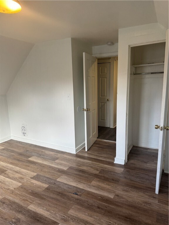 Building Photo - 304 1st St