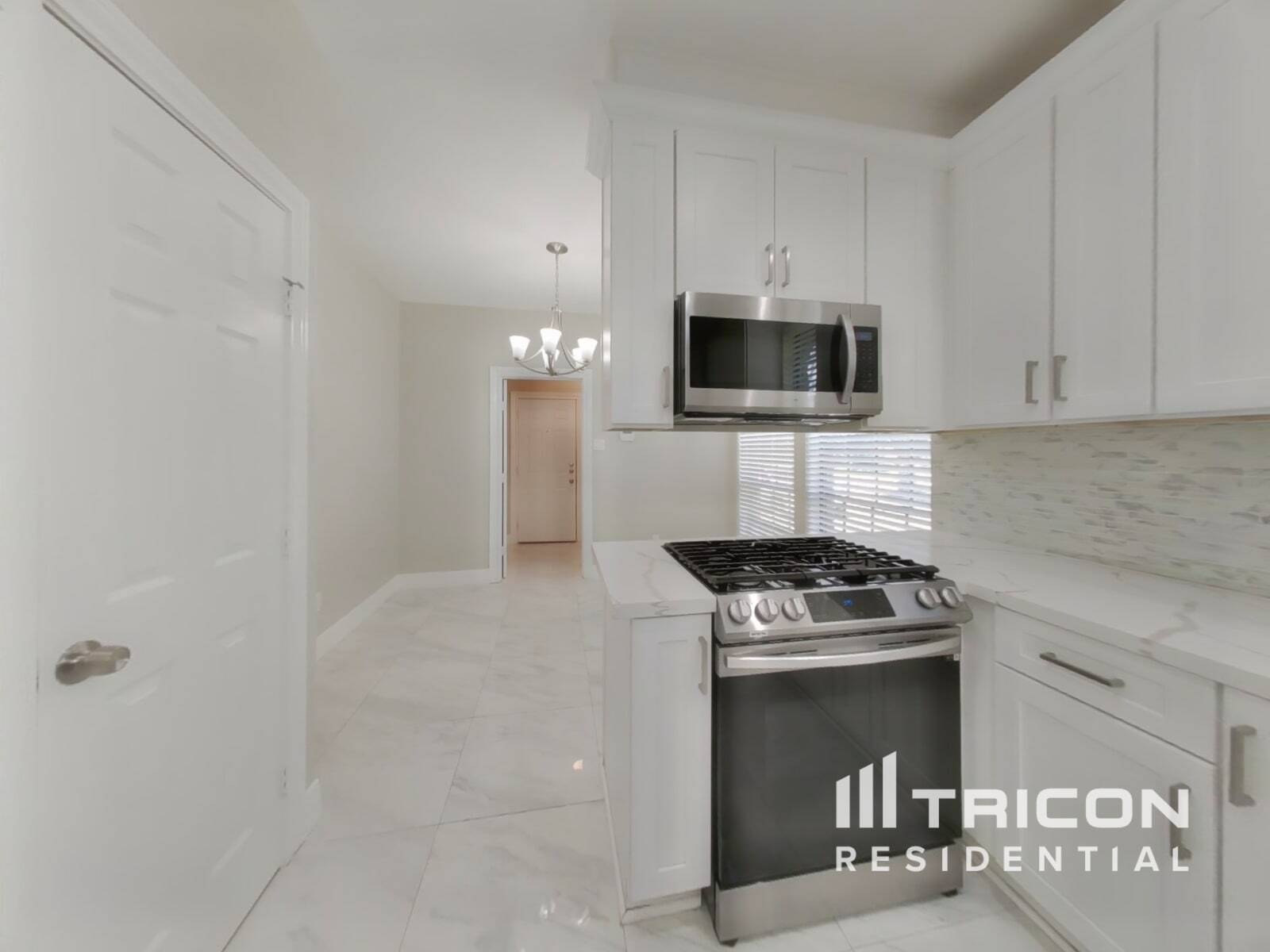 Building Photo - 7411 Las Brisas Dr