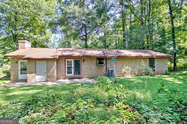Building Photo - 11 Logwood Ln