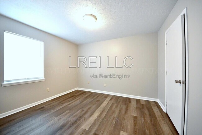 Building Photo - 1568 Illinois Rd