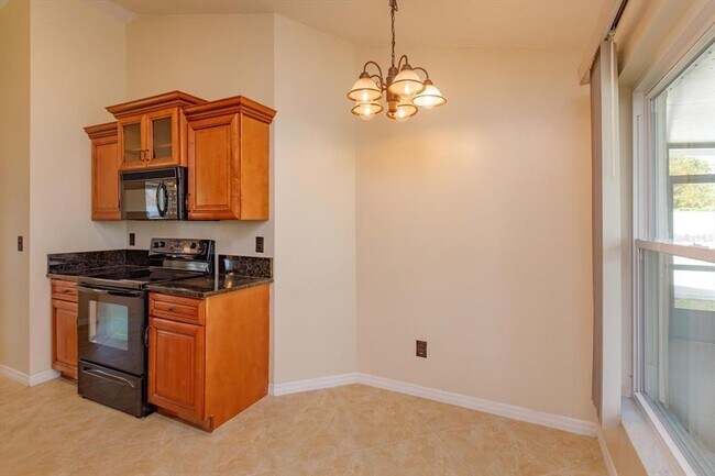 Building Photo - 3711 Linsbury St