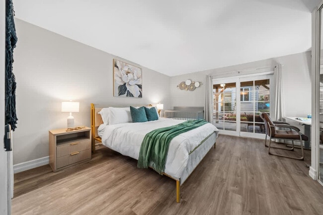 Building Photo - 13075 Old West Ave