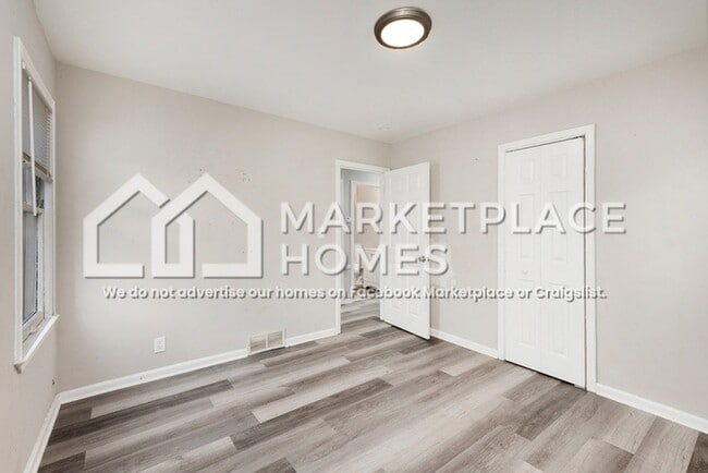 Building Photo - 11108 Studebaker Ave