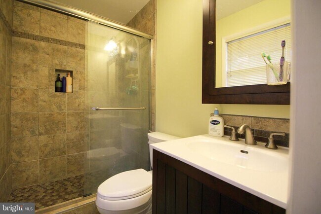 Building Photo - 304 Timber Ln