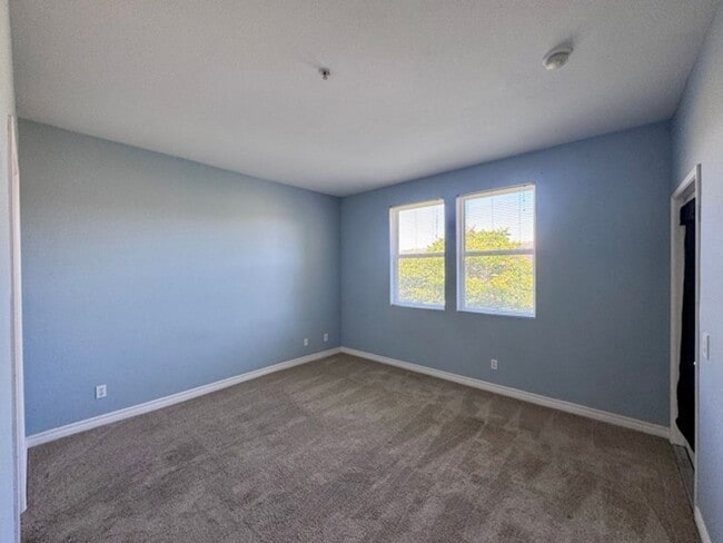 Building Photo - Upgraded 1BD/1BA Condo in Gated Temecula C...