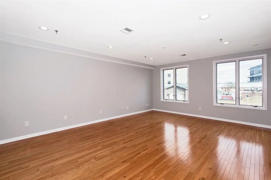 Building Photo - 203 Hackensack Plank Rd
