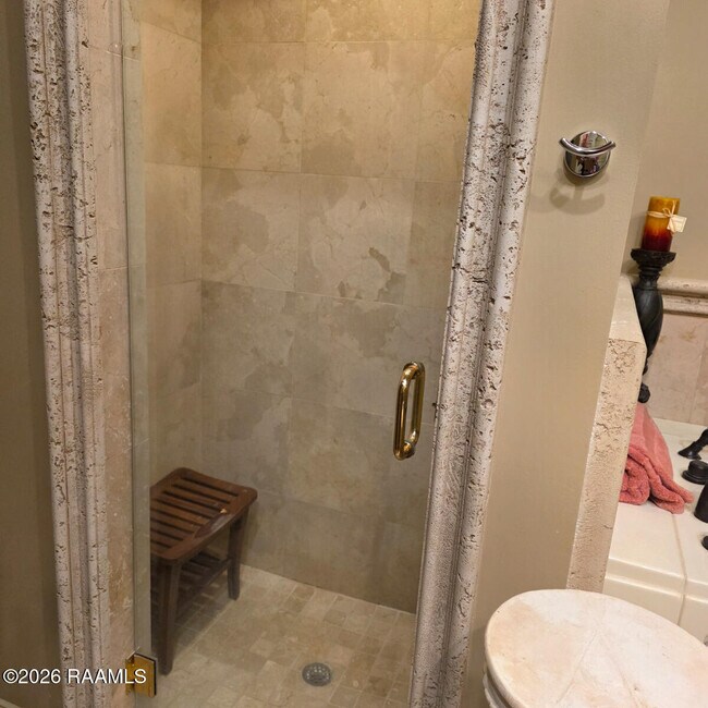 Building Photo - 302 Richland Ave