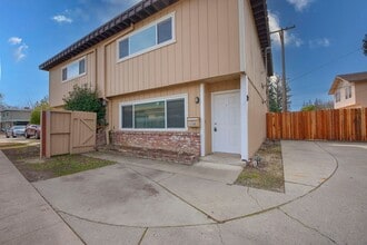 Building Photo - 5336 Karbet Way
