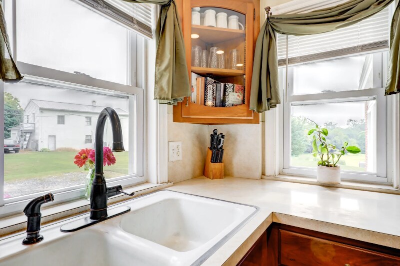 Building Photo - 306 Spring Glen Dr