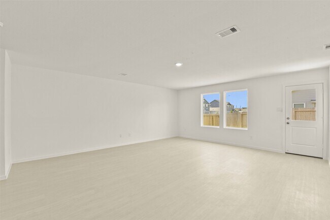 Building Photo - 12403 Mountain Daisy Rd