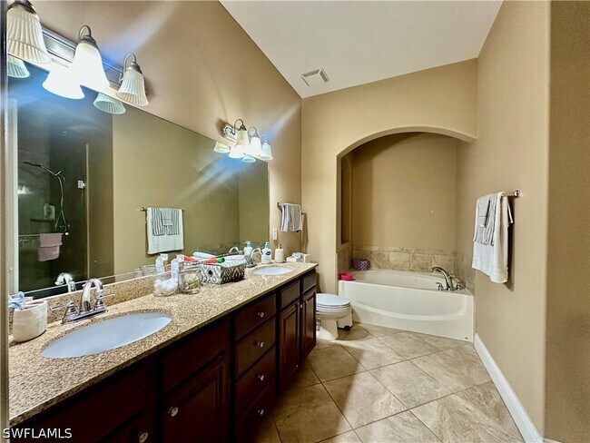 Building Photo - 1338 Corso Palermo Ct