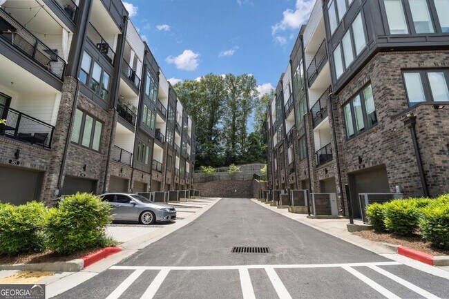 Building Photo - 371 Pratt Dr SE