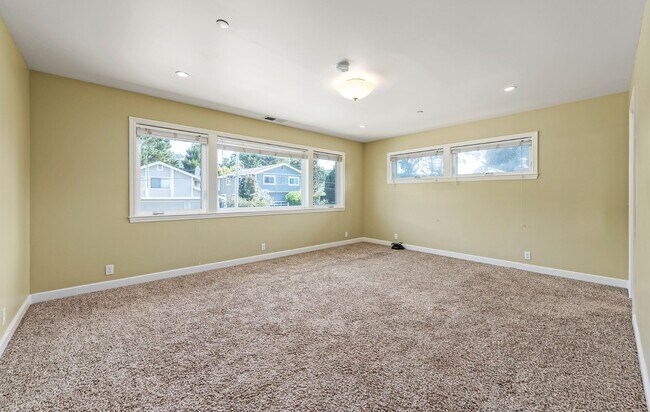 Bedroom 2 - Master - 430 3rd Ave