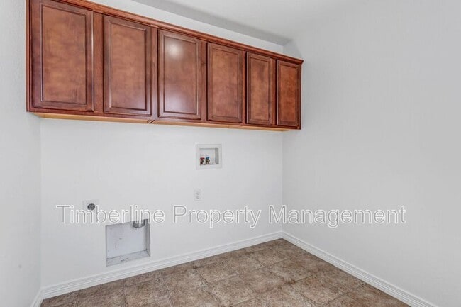 Building Photo - 10597 Mount Evans Drive