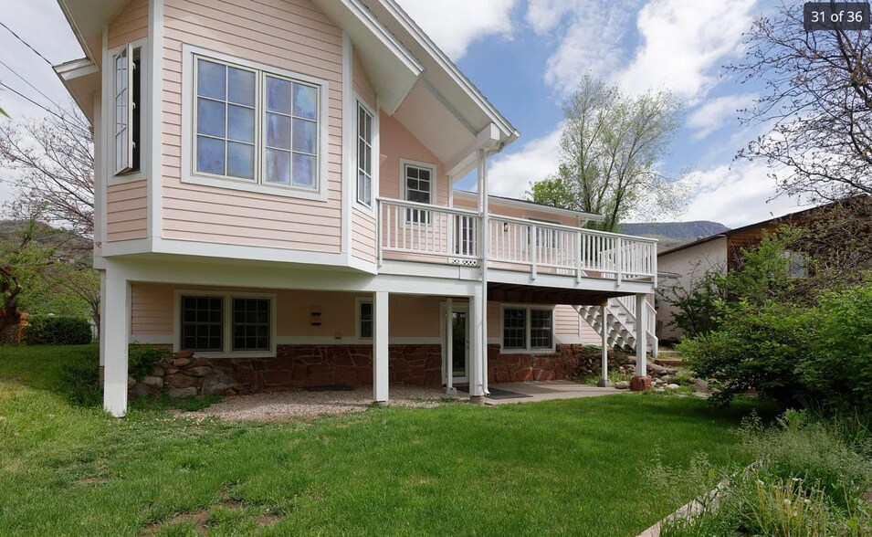 Building Photo - 111 W Homestead Dr