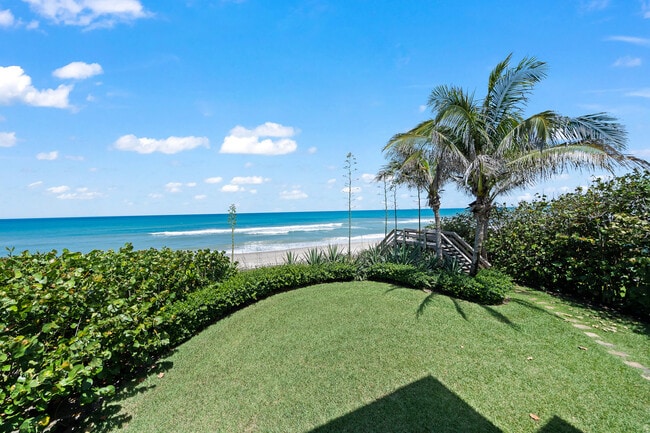 Building Photo - 5525 Jimmy Buffett Mem Hwy