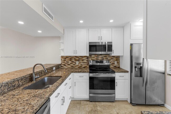 Building Photo - 1514 Whitehall Dr