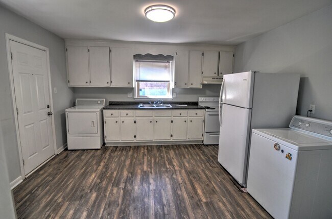 Building Photo - Cozy home in Durham near NCCU and Durham Tech