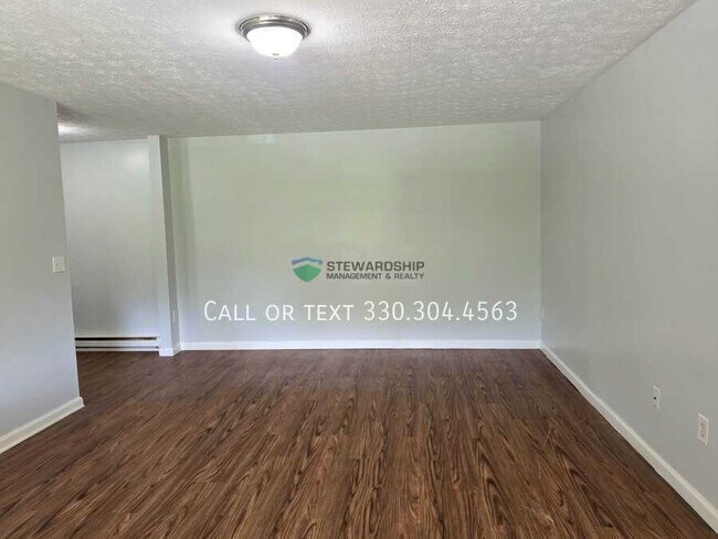 Building Photo - 1111 N Elm St